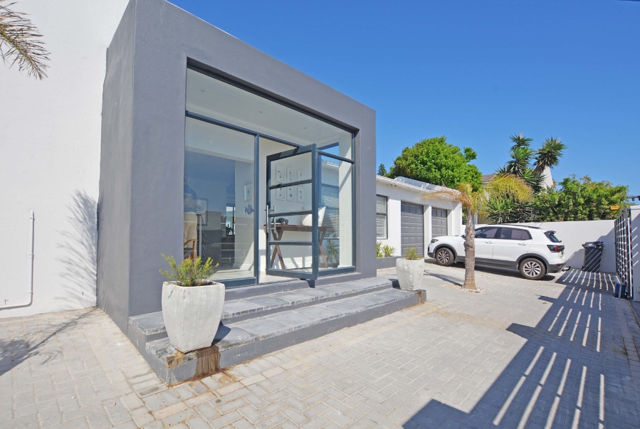 4 Bedroom Property for Sale in Blouberg Rise Western Cape